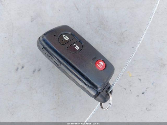 Toyota Prius Image 11