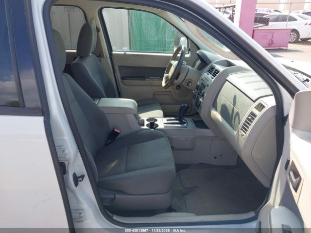 Ford Escape Xlt Image 10
