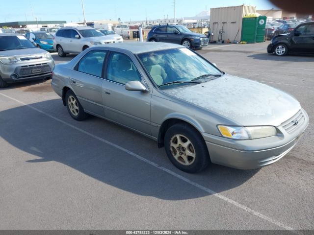 Toyota Camry Image 1