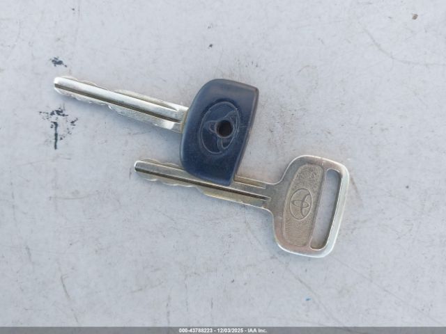 Toyota Camry Image 9