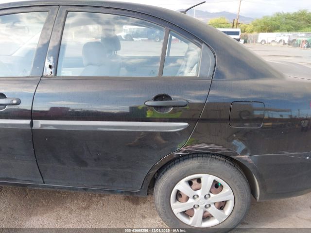 Hyundai ACCENT Gls Image 13