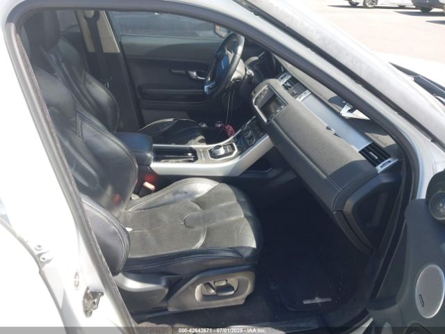 Land Rover Range Rover Evoque Dynamic Image 16