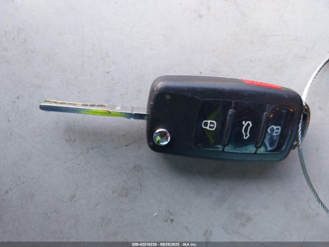 Volkswagen Beetle 1.8t S Image 13