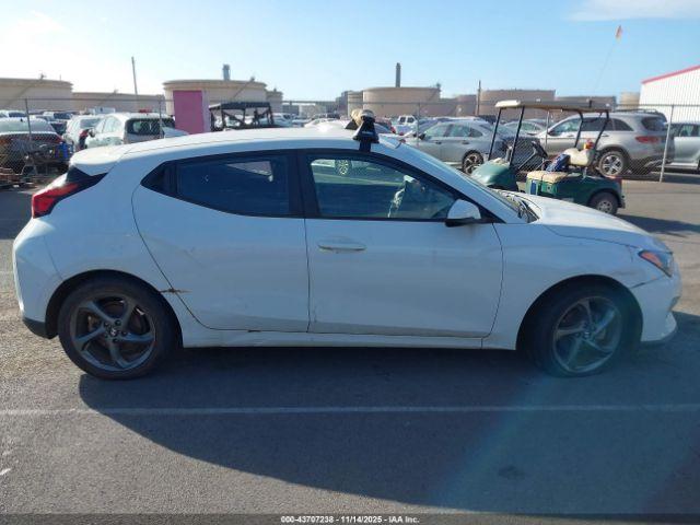 Hyundai VELOSTER 2.0 Image 14