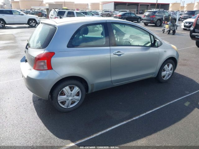 Toyota Yaris Image 10