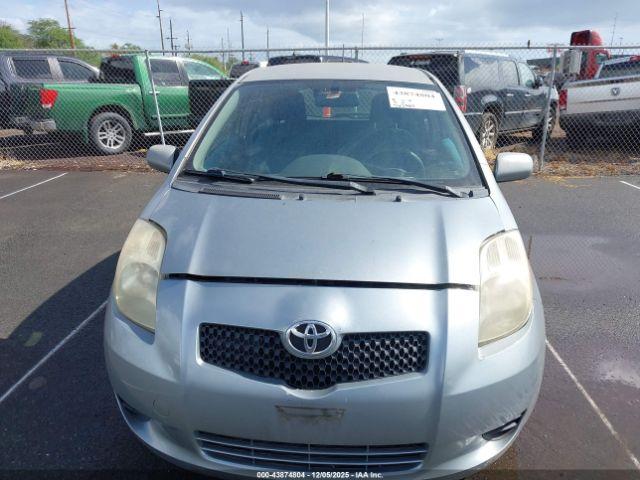 Toyota Yaris Image 2