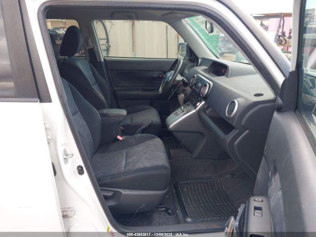 Scion xB Release Series 9.0 Image 10