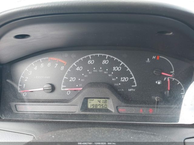 Mitsubishi Lancer Image 3