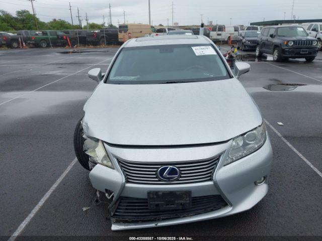 Lexus Es Image 16