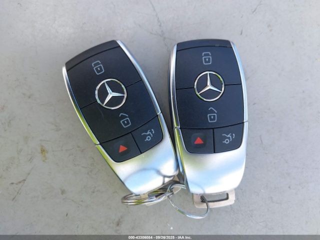 Mercedes-Benz GLC Suv Image 9