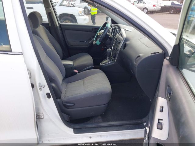 Toyota Matrix Xr Image 11