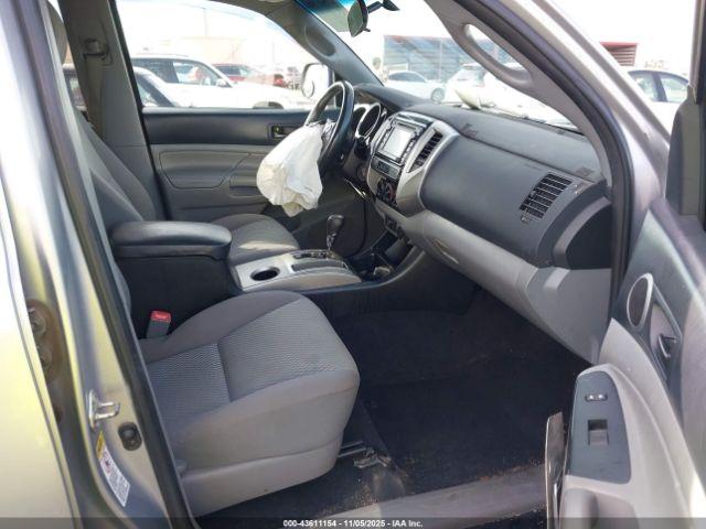 Toyota Tacoma Prerunner Image 6