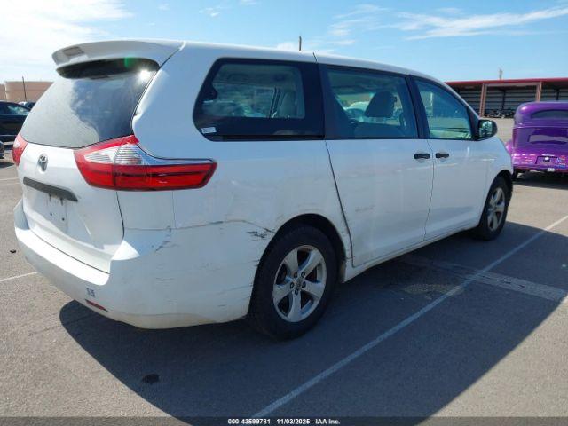 Toyota Sienna L 7 Passenger Image 3