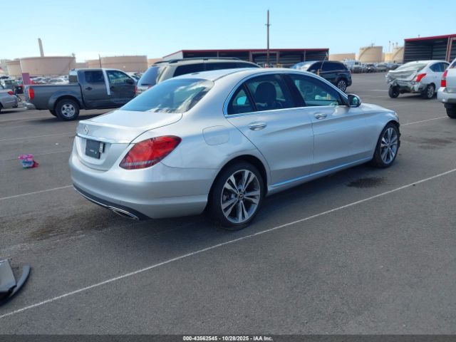 Mercedes-Benz C-Class Image 3