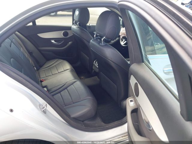 Mercedes-Benz C-Class Image 5