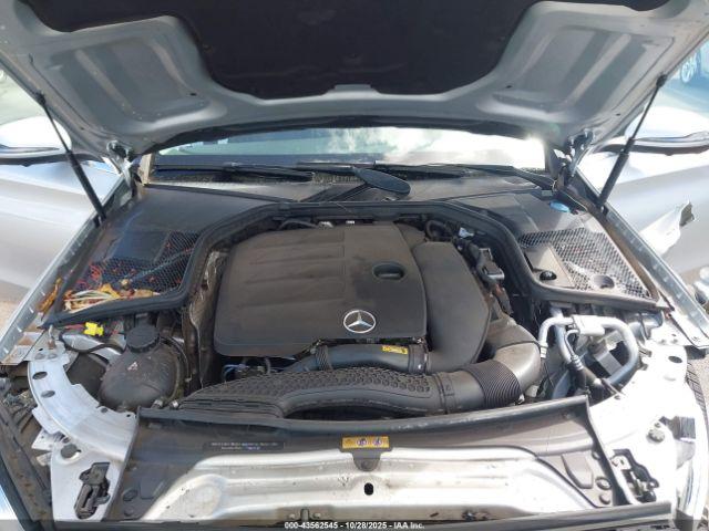 Mercedes-Benz C-Class Image 16