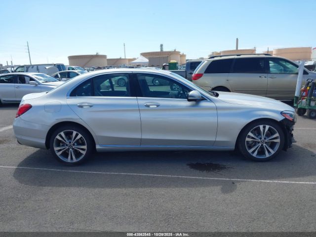 Mercedes-Benz C-Class Image 13