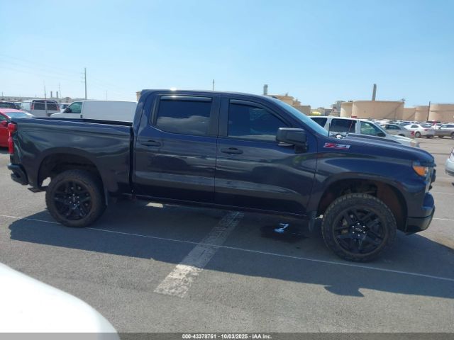 Chevrolet Silverado 1500 4wd  Short Bed Custom Trail Boss Image 9