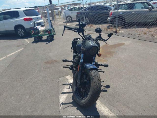 Indian Motorcycle Co Scout Bobber Abs Image 3