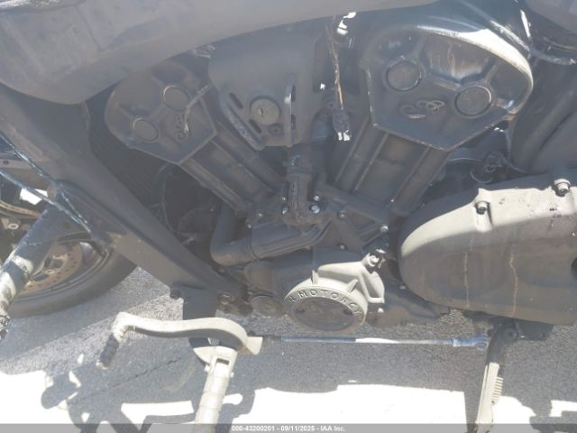 Indian Motorcycle Co Scout Bobber Abs Image 7