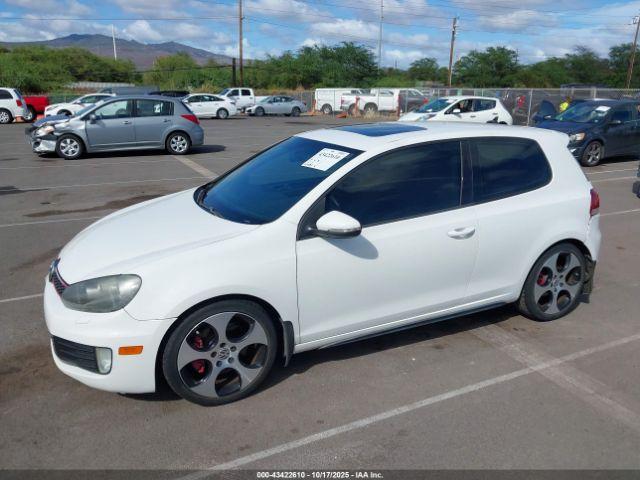 Volkswagen GTI 2-door Image 9