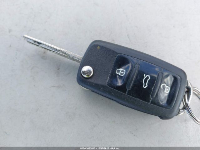 Volkswagen GTI 2-door Image 7