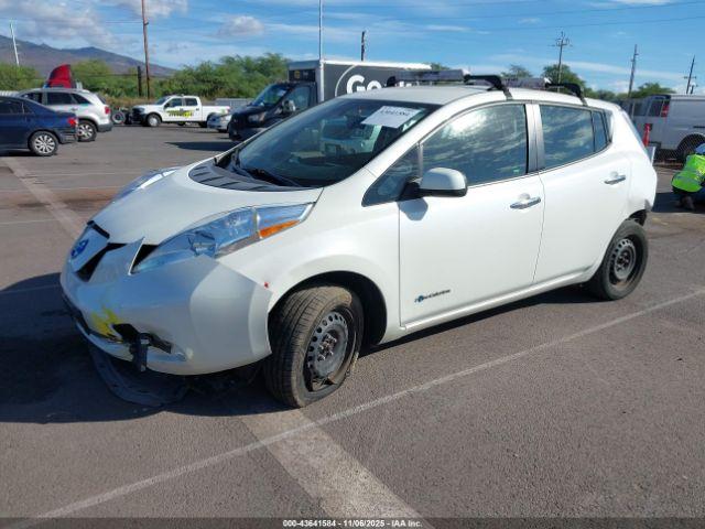 Nissan LEAF S Image 2