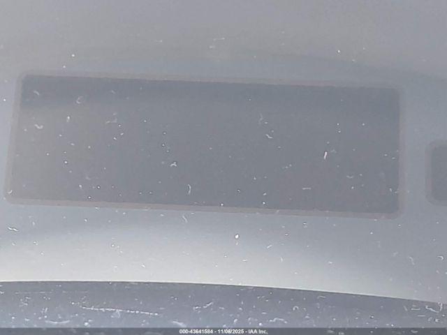 Nissan LEAF S Image 12