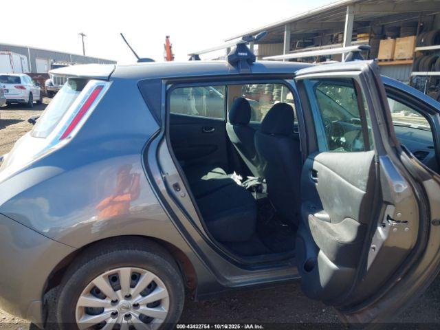 Nissan LEAF S Image 6